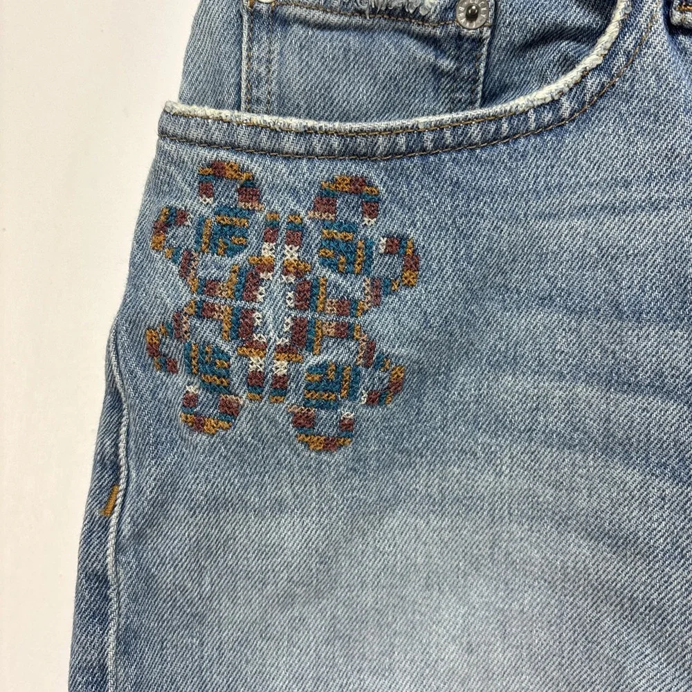 Lucky Brand Womens Midrise Boy Short Cutoff Embroidered Denim‎ Size 8 Cutoff